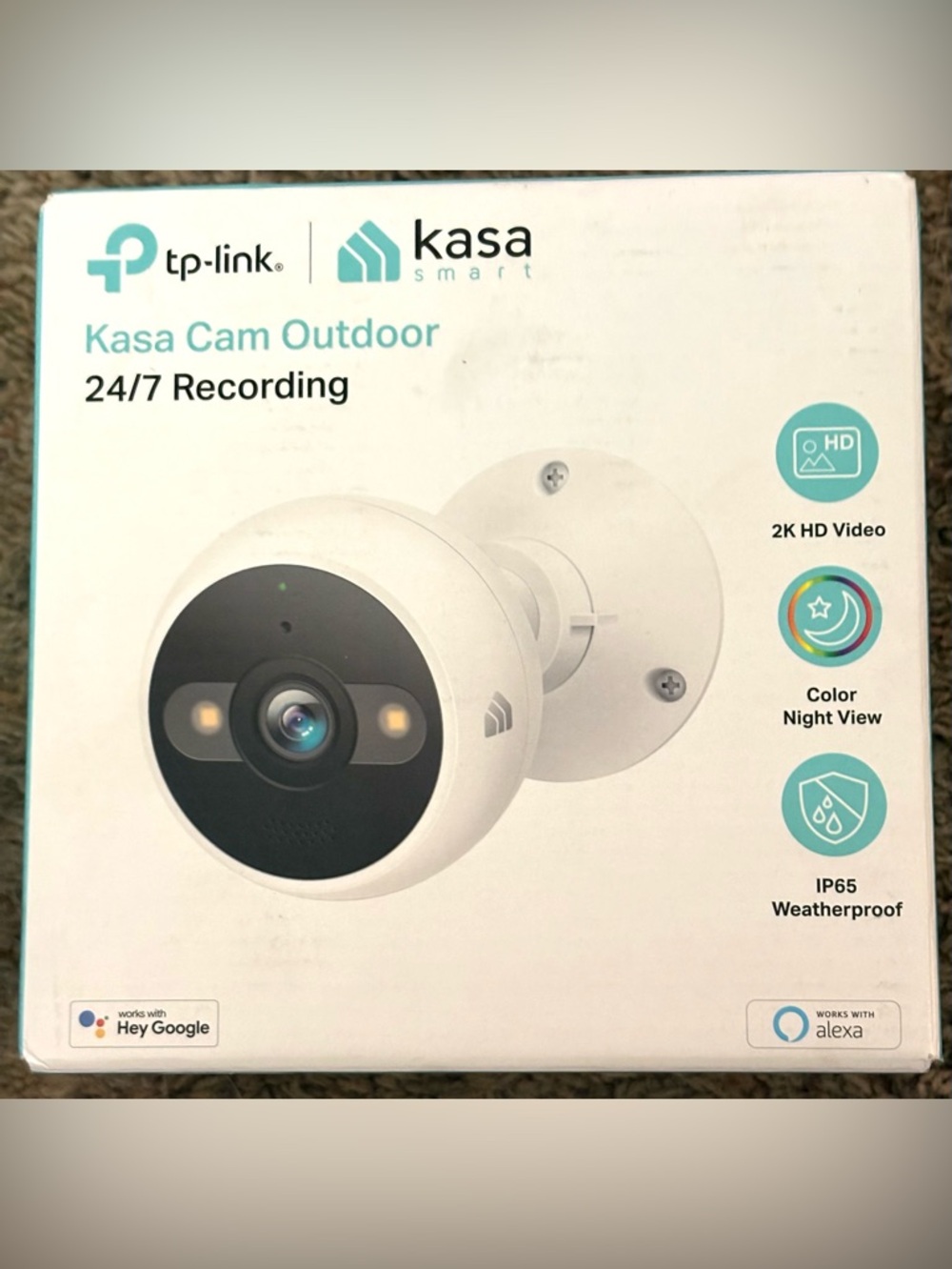 TP-Link Kasa Cam Outdoor Security Camera - White and Black. NWT.